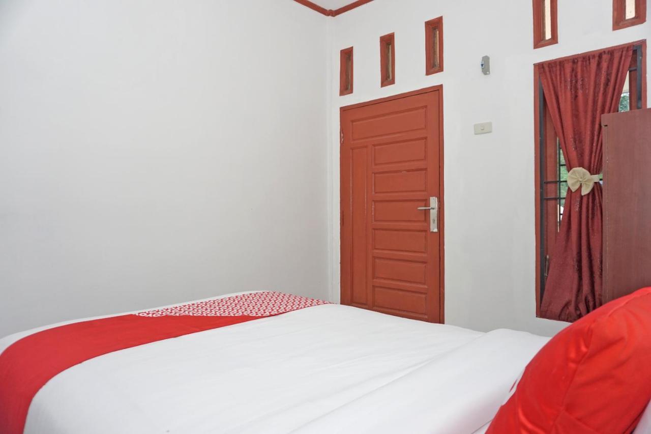 Oyo 2635 Ramos Inn Sinapuran Dış mekan fotoğraf
