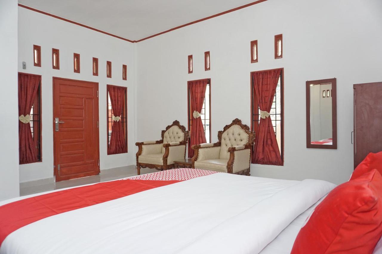 Oyo 2635 Ramos Inn Sinapuran Dış mekan fotoğraf